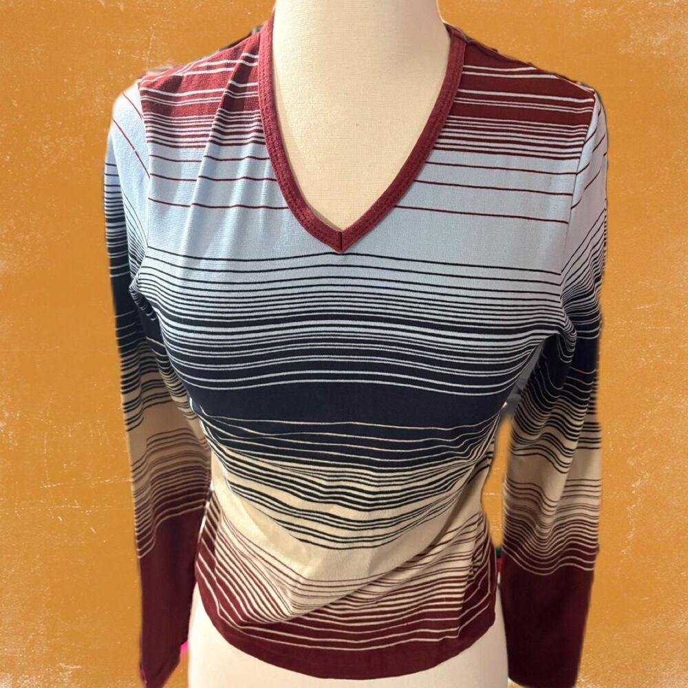 Vintage Y2K Skatewear Next Era striped long sleeve Vneck